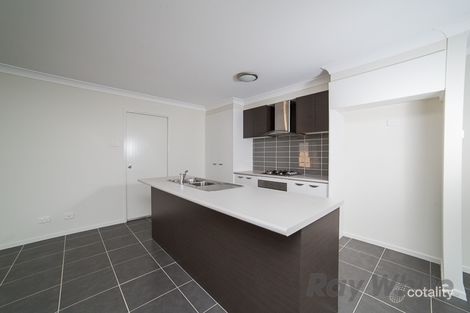 Property photo of 38 Brookfield Avenue Fletcher NSW 2287