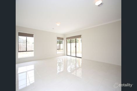 Property photo of 100 Fiorelli Boulevard Cranbourne East VIC 3977