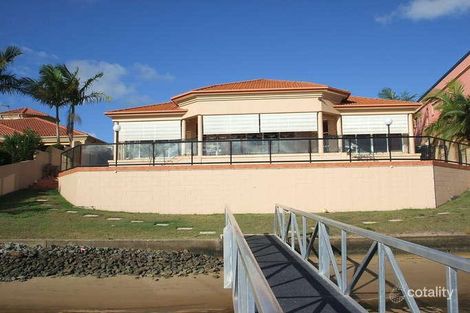 Property photo of 17 Sir Bruce Small Boulevard Benowa QLD 4217