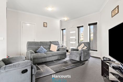 Property photo of 4/36 Mombassa Drive Wollert VIC 3750
