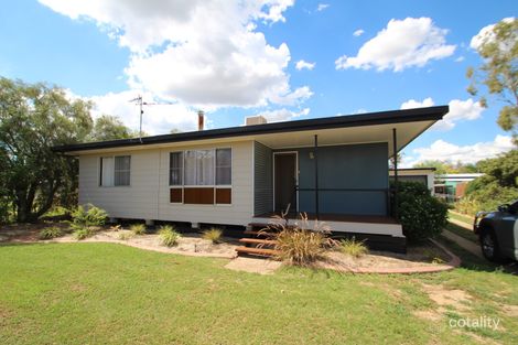 17 Courtney St, Roma, QLD 4455