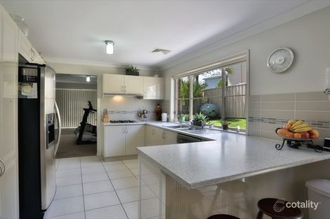 Property photo of 18 Canada Crescent Cameron Park NSW 2285