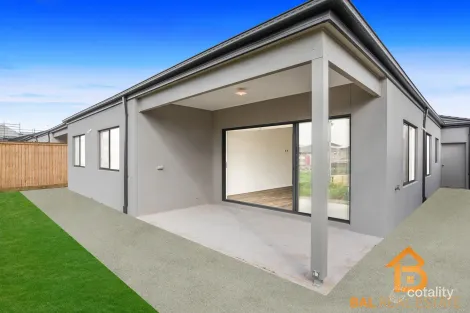 Property photo of 45 Ionica Loop Truganina VIC 3029