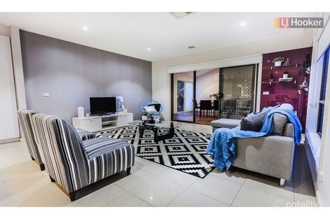 Property photo of 5 Pinelea Court Roxburgh Park VIC 3064