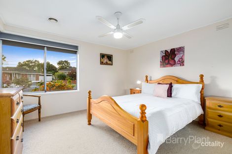 Property photo of 10 Maple Grove Bundoora VIC 3083