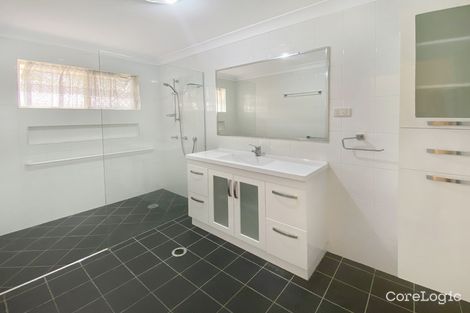 Property photo of 4 Pringle Place Forest Lake QLD 4078