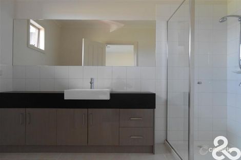 Property photo of 42 Serenity Way South Morang VIC 3752