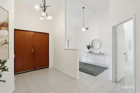 Property photo of 9 Cricklewood Way Carine WA 6020