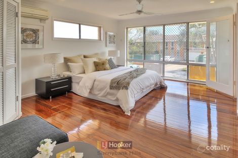 Property photo of 3 Crestgarden Street Macgregor QLD 4109