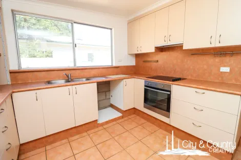 Property photo of 60 Fourth Avenue Parkside QLD 4825