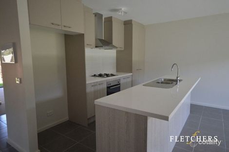 Property photo of 9/5 Thomas Carr Drive Tarneit VIC 3029
