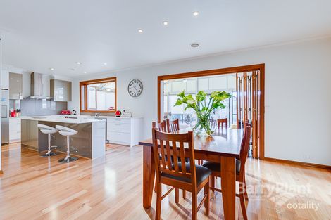 Property photo of 8 Caprice Court Keilor Downs VIC 3038