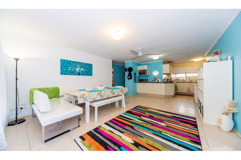 Property photo of 1/87 Olsen Avenue Labrador QLD 4215