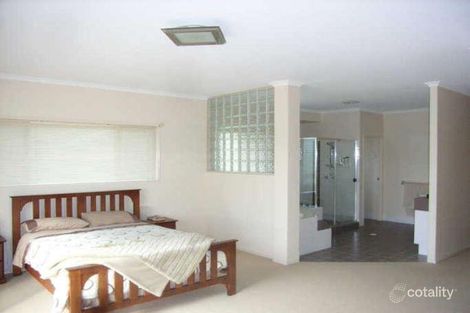 1 Coach House Pl, Mooloolah Valley, QLD 4553