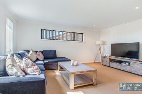 Property photo of 31 Griffiths Street Oak Flats NSW 2529