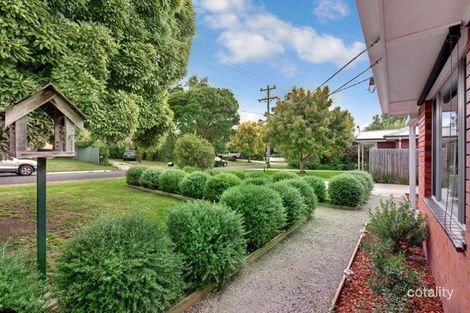 Property photo of 4 Lancaster Road Mooroolbark VIC 3138