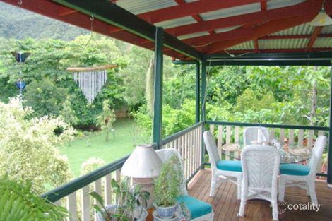 Property photo of 10 Nancy Close Oak Beach QLD 4877