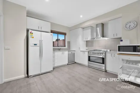 Property photo of 5/12 Stellato Place Hampton Park VIC 3976