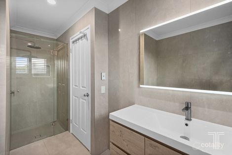 Property photo of 3/29 Lachlan Drive Wakerley QLD 4154