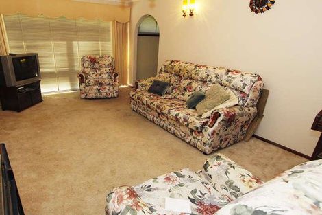 Property photo of 9 Dutton Crescent Hamersley WA 6022