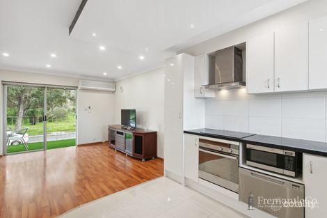 25/4 Southend Rd, Hamilton Hill, WA 6163