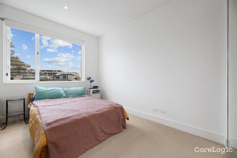 Property photo of 305/18 Woodlands Avenue Breakfast Point NSW 2137