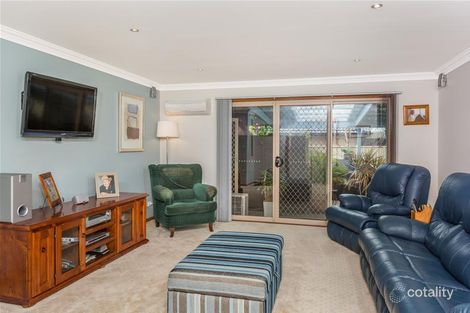Property photo of 8 Rock Lilly Close Worrigee NSW 2540