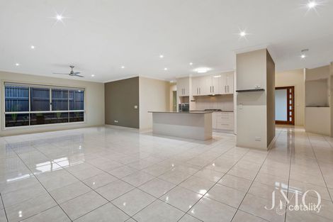 Property photo of 8 Lilyvale Crescent Ormeau QLD 4208