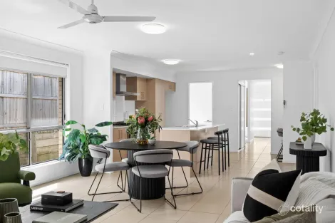 Property photo of 126 Sovereign Drive Deebing Heights QLD 4306