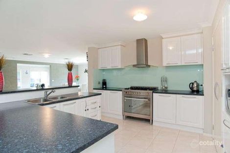 Property photo of 16 Beckett Way Craigieburn VIC 3064