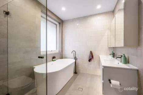 Property photo of 2/17 Gilbert Street Dover Heights NSW 2030