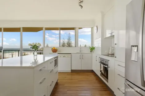 Property photo of 9/5 Francis Street Mermaid Beach QLD 4218