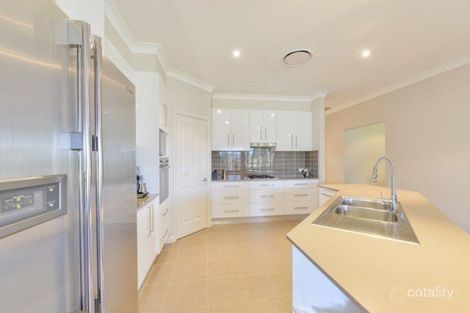 Property photo of 38 The Grange Hillvue NSW 2340