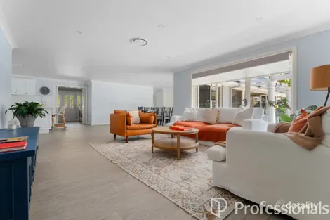 Property photo of 8A Delaware Crescent Robin Hill NSW 2795