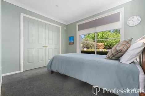 Property photo of 8A Delaware Crescent Robin Hill NSW 2795