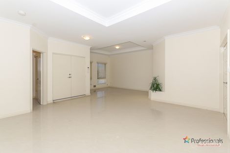 Property photo of 16 Sutton Way Darch WA 6065