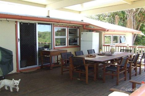 Property photo of 546 Farnborough Road Farnborough QLD 4703