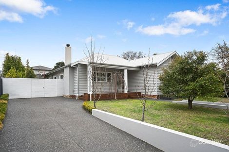 Property photo of 19 Stewart Avenue Parkdale VIC 3195