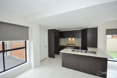 Property photo of 1/16 Surrey Street Hadfield VIC 3046