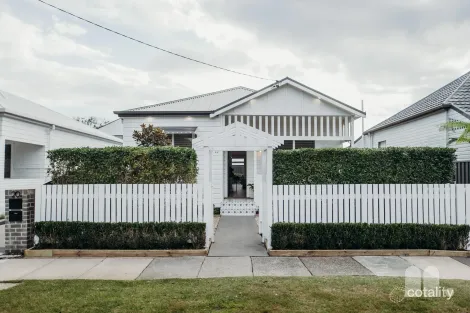 Property photo of 22 Kitchener Parade Mayfield East NSW 2304