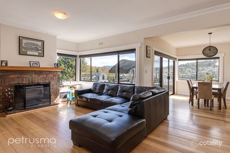 Property photo of 16 Sunnyside Road Lindisfarne TAS 7015