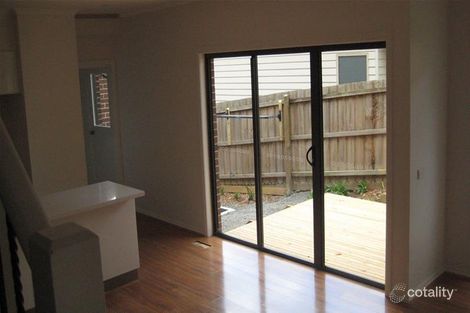 Property photo of 28 Mount View Parade Mooroolbark VIC 3138