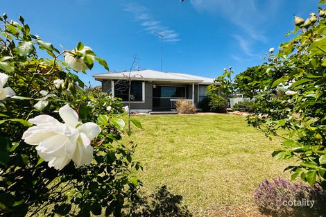 56 Burns St, Hillston, NSW 2675