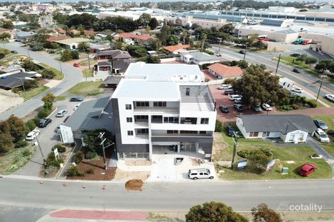 Property photo of 31 Green Road Hillarys WA 6025