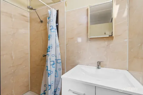 Property photo of 84 Lansdowne Street Sale VIC 3850