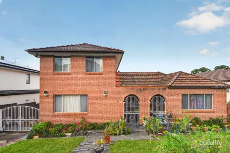 Property photo of 14 Calla Grove Pendle Hill NSW 2145