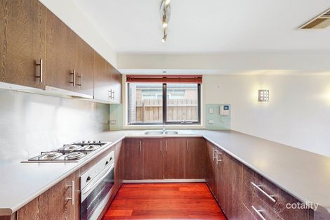 Property photo of 33 Stagecoach Boulevard South Morang VIC 3752