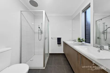 Property photo of 9 Dayspring Road Deanside VIC 3336