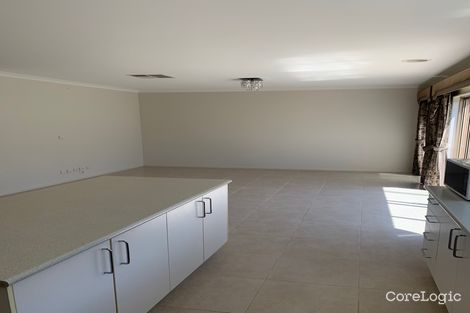 Property photo of 6 Ava Terrace Wollert VIC 3750