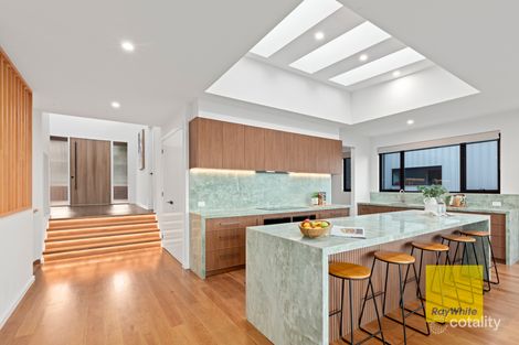 Property photo of 24 Mosman Way Highton VIC 3216